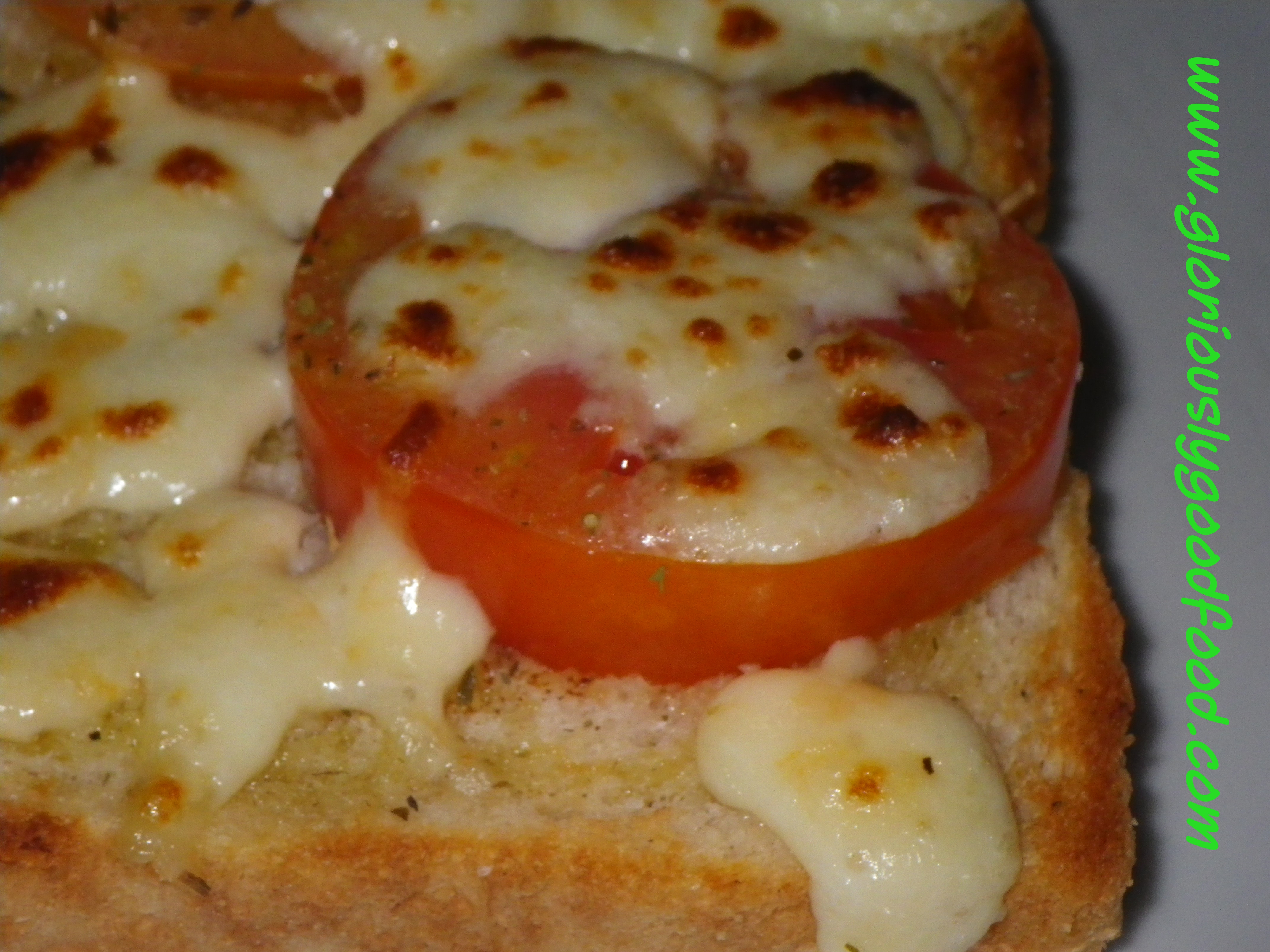 Pizza Toast | Insalata Caprese on Toast