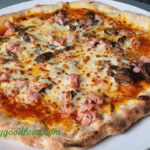 Ham and mushroom pizza
