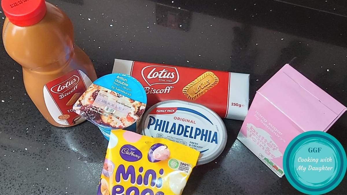 Ingredients for Mini Cheesecakes with Logo